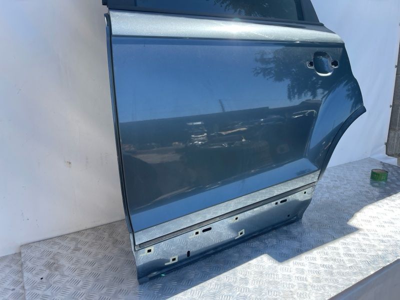 Двері 4L0833051 Audi Q7