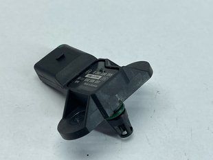 Датчик абсолютного давления (MAP) 03C906051 Audi Q7 Audi A4, Audi A5, Audi A6, Audi A7, Audi A8, Audi Q5, Audi Q7, Audi RS5, Audi S4, Audi S5, Audi SQ5, Volkswagen Beetle, Volkswagen Golf, Volkswagen Jetta, Volkswagen Passat, Volkswagen Rabbit, Volkswagen Touareg