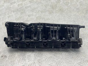 Колектор впускний 079133109BQ Audi A8