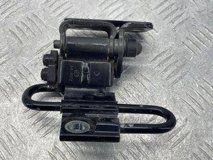 Петля двери нижняя 3C8833412B Volkswagen CC