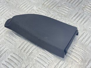Накладка дзеркала внутрішня FT4B17D699AEW Ford Edge