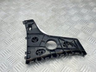 Направляюча заднього бампера 4G8807454B Audi A7