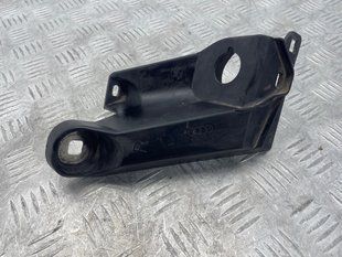 Крепление радиатора 4M0805202 Audi Q7