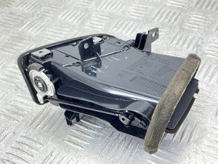 Дефлектор повітропроводу 687604GA0A Infiniti Q50