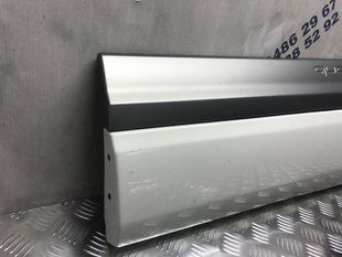 Накладка дверей 4M0853969B Audi Q7