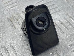 Личинка замка 31349905 Volvo XC90