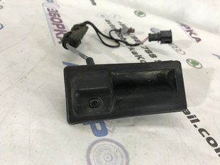 Кнопка замка крышки багажника с камерой 5N0827566C Audi A7