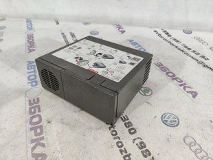 Компресор автомобільний для підкачки коліс 8P0012615A Audi Q7