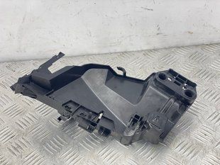 Кронштейн замка двери 31440008 Volvo XC60