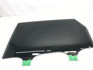 Скло дверей 4M0845025B Audi Q7