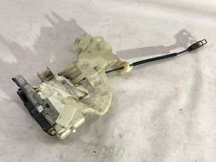 Замок задніх дверей 4G0839015A Volkswagen Touareg