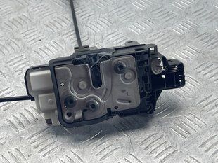 Замок задней двери 31349902 Volvo XC90