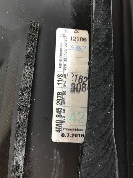 Скло бічне заднє 4M0845297BNVB Audi Q7