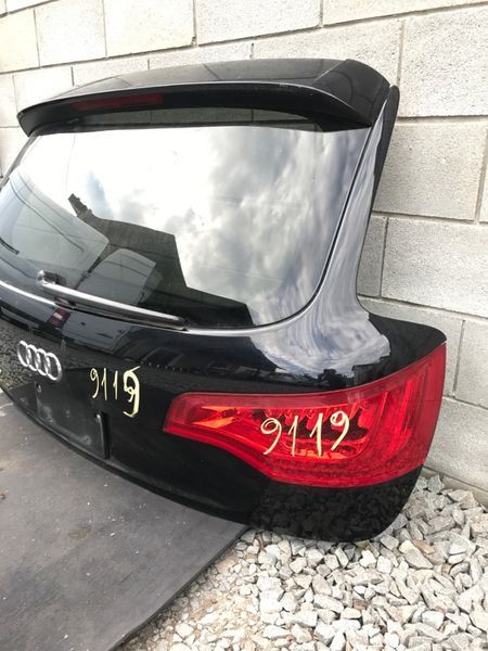 Кришка багажника 4L0827023B Audi Q7