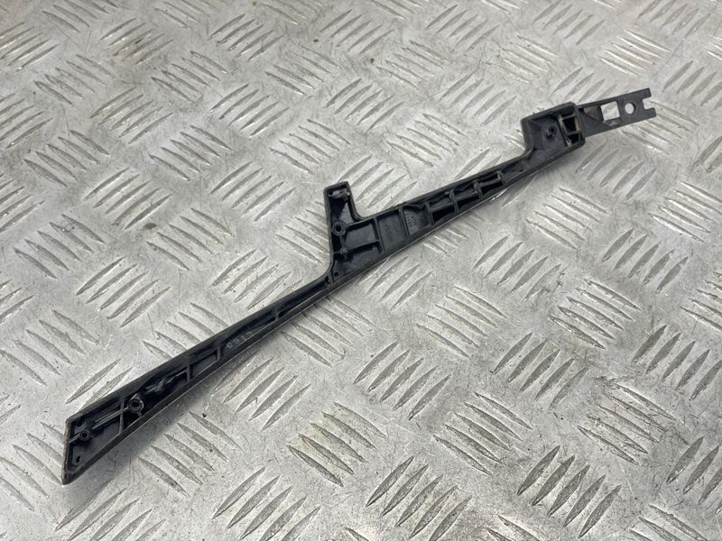 Декоративна накладка на торпедо 684124GA1A Infiniti Q50