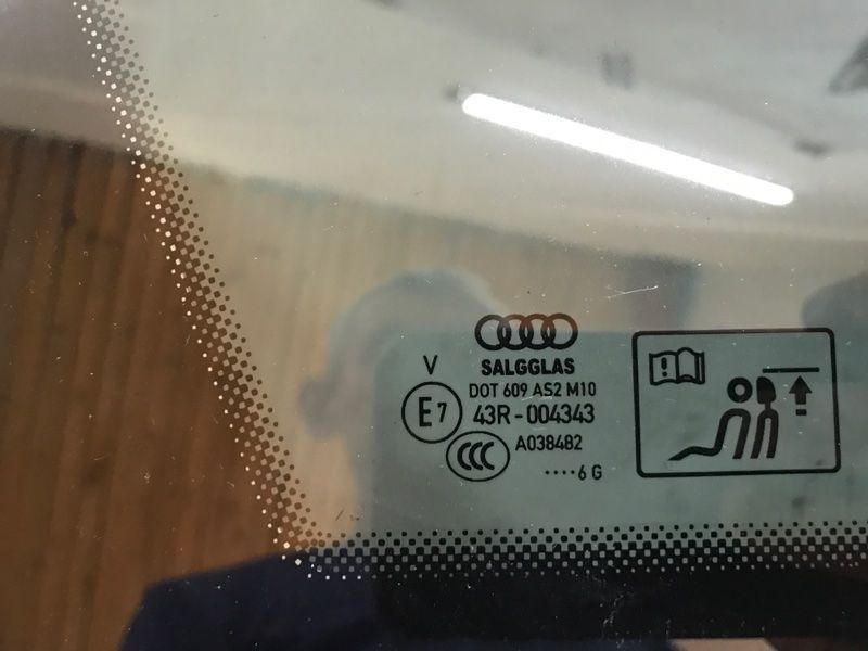 Скло бічне заднє 4M0845297BNVB Audi Q7