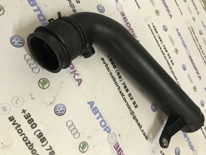 Патрубок повітряного фільтра 1K0129654BE Volkswagen CC