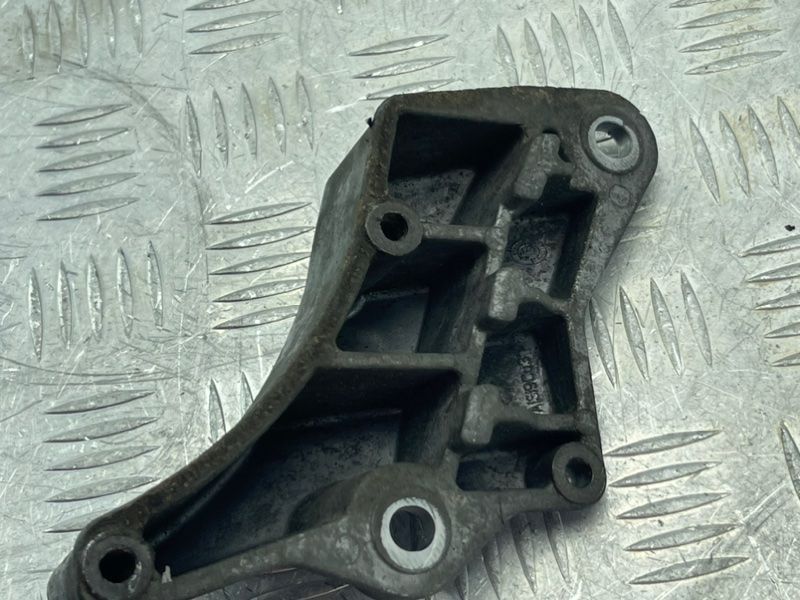 Крышка 0B5301184 Audi S6