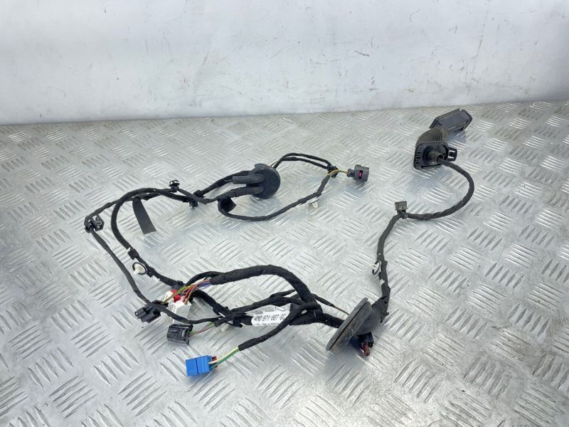 Проводка двери 4M0971687GC Audi Q7