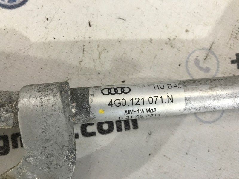 Трубка системы охлаждения 4G0121071N Audi A7 Audi A6, Audi A7