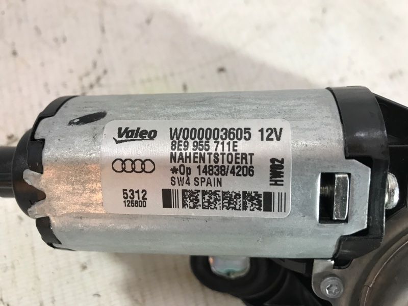 Мотор склоочисника 8E9955711E Audi Q7