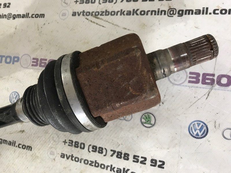 Піввісь 5N0407761N Volkswagen Tiguan