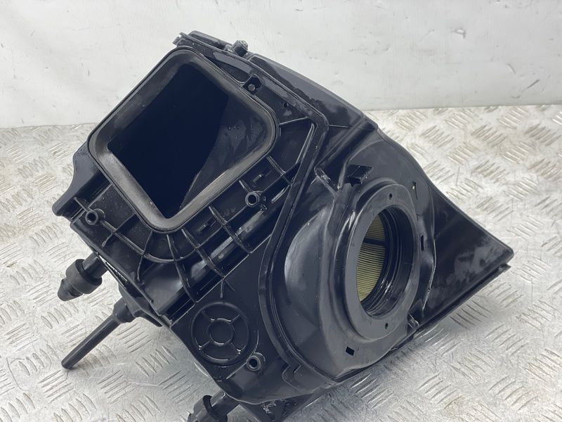 Корпус повітряного фільтра 8W0133835F Audi A4 Allroad