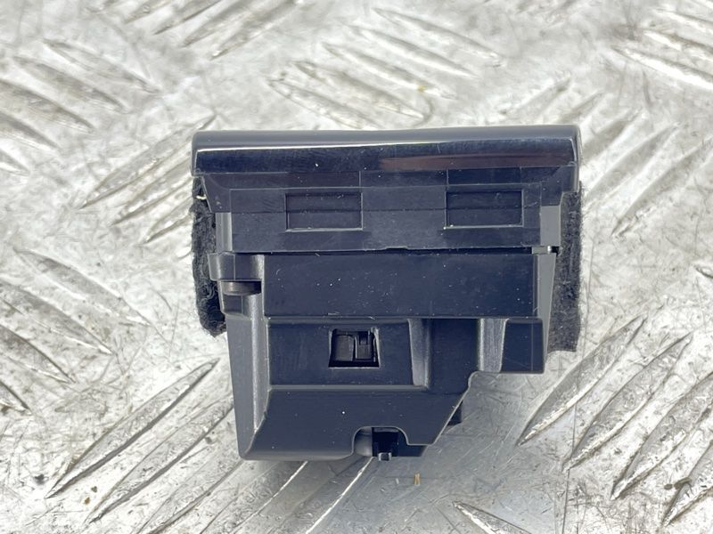 Часы 4H0919204M Audi A8