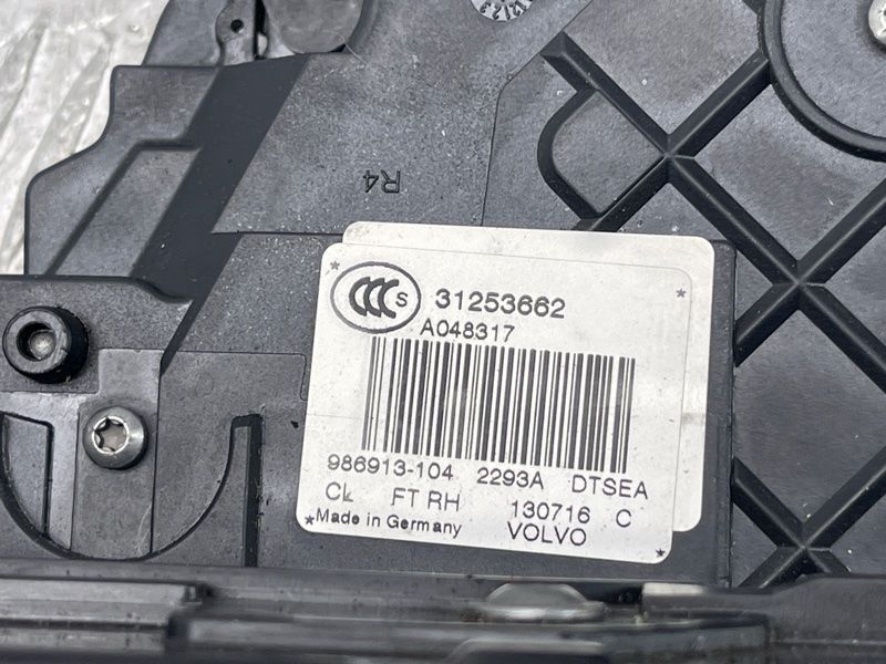 Замок дверей 31253662 Volvo XC60