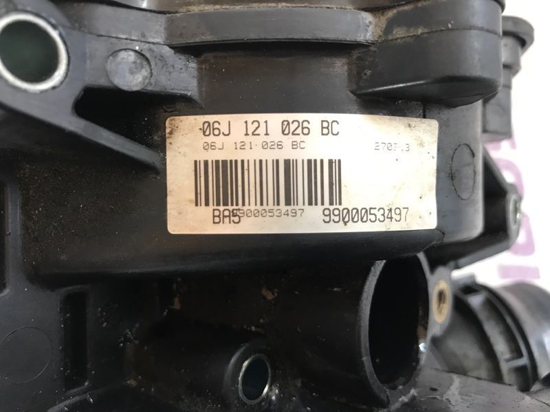 Помпа водяна 06J121026BC Volkswagen Tiguan