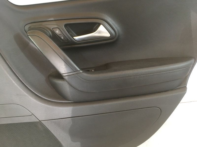 Обшивка дверей 3C8867212 Volkswagen CC