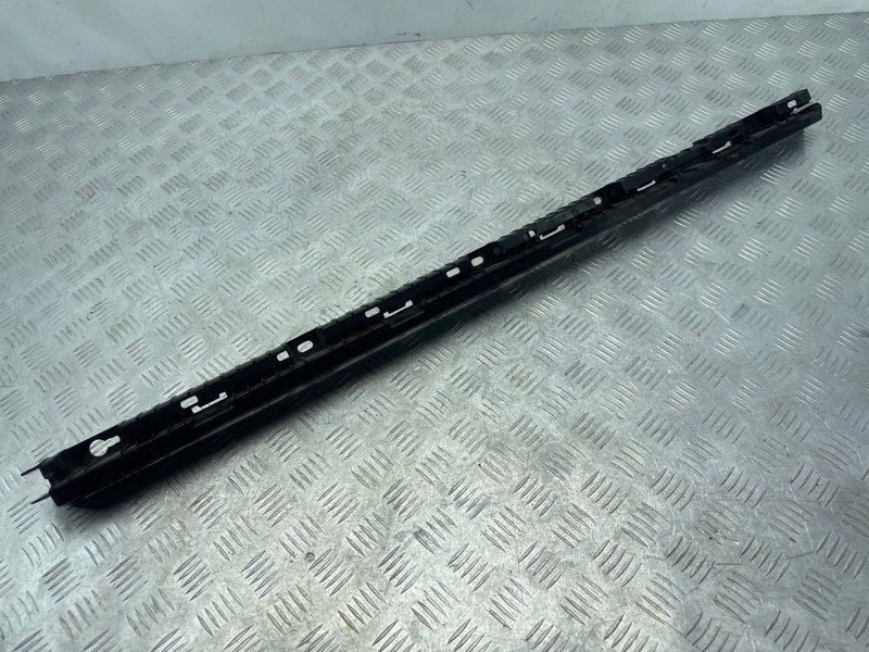 Кронштейн порогу 31395857 Volvo XC90