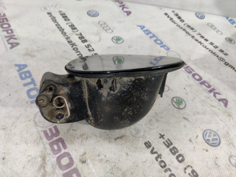 Корпус лючка крышки топливного бака в зборе 31298740 Volvo XC60
