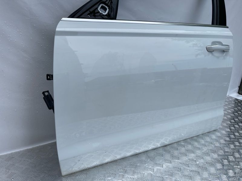 Двері 4G0831051 Audi A6
