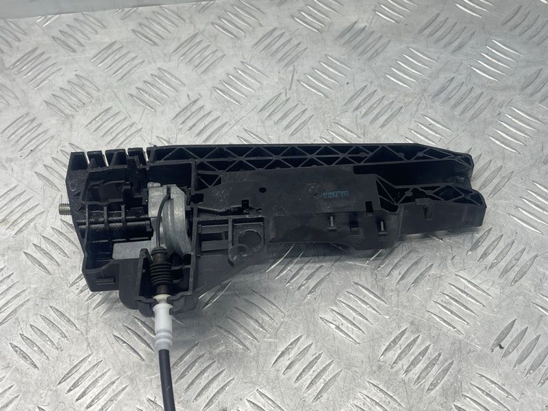 Кронштейн ручки Audi A6