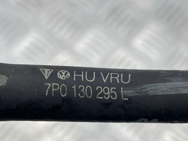 Патрубок 7P0130295L Volkswagen Touareg