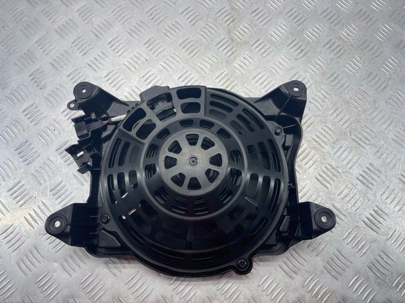 Сабвуфер BOSE 4G2035709 Audi A6