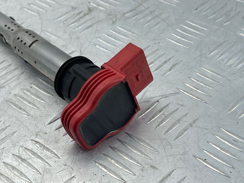 Котушка запалювання 06E905115F Audi A8