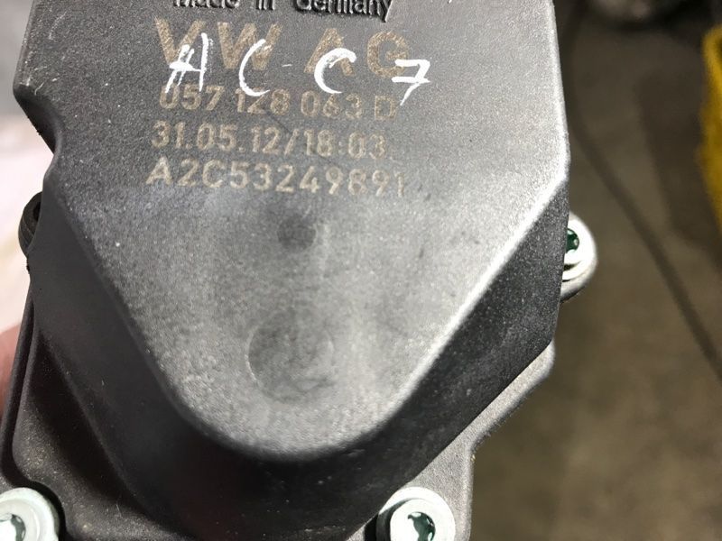 Дросельна заслінка 057128063D Audi A6