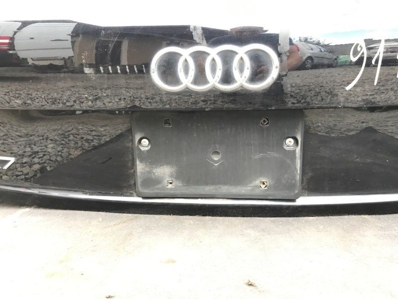 Кришка багажника 4L0827023B Audi Q7