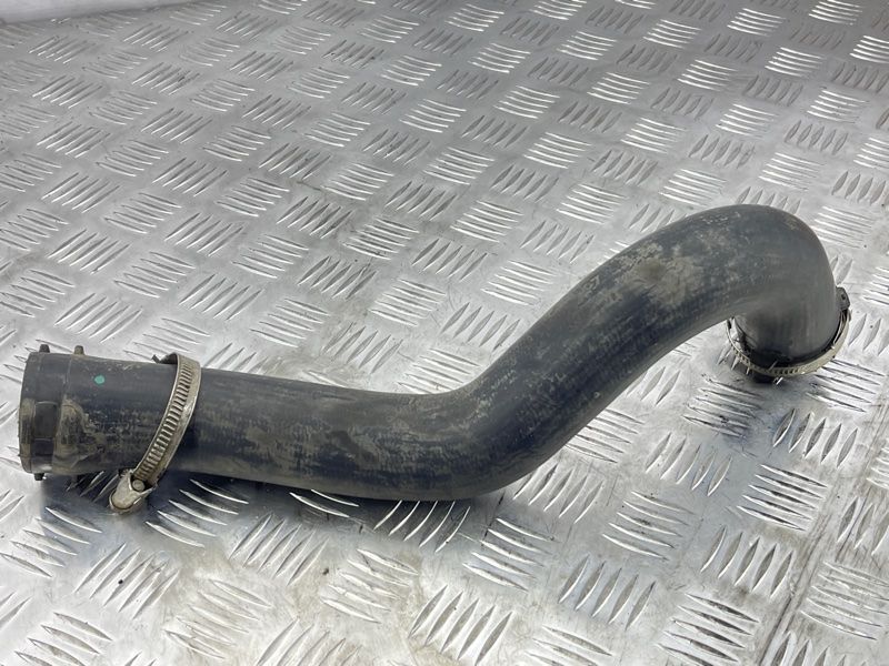 Патрубок інтеркулера 7L6145737B Volkswagen Touareg