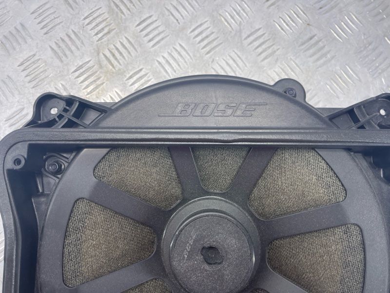 Сабвуфер BOSE 4G2035709 Audi A6