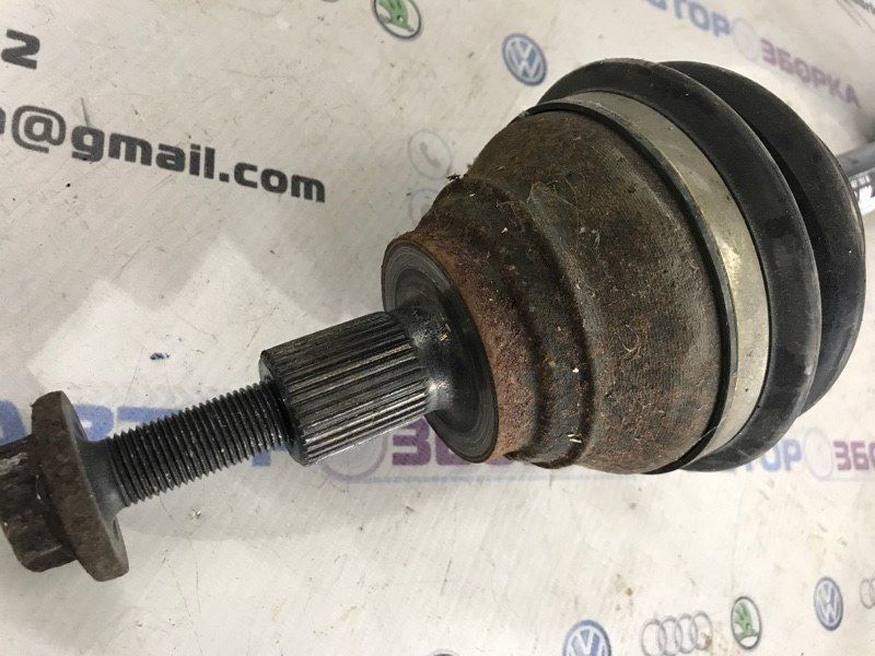 Піввісь 5N0407761N Volkswagen Tiguan