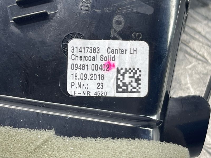 Дефлектор воздуховода центральный 31417383 Volvo XC90