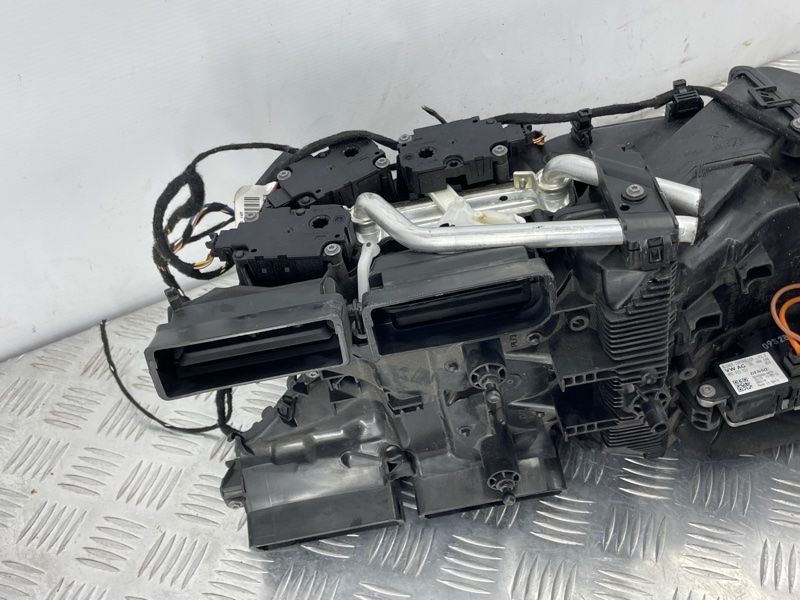 Корпус пічки в зборі 4M0820004 Audi Q7