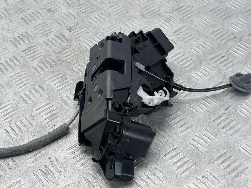 Замок дверей 31253662 Volvo XC60