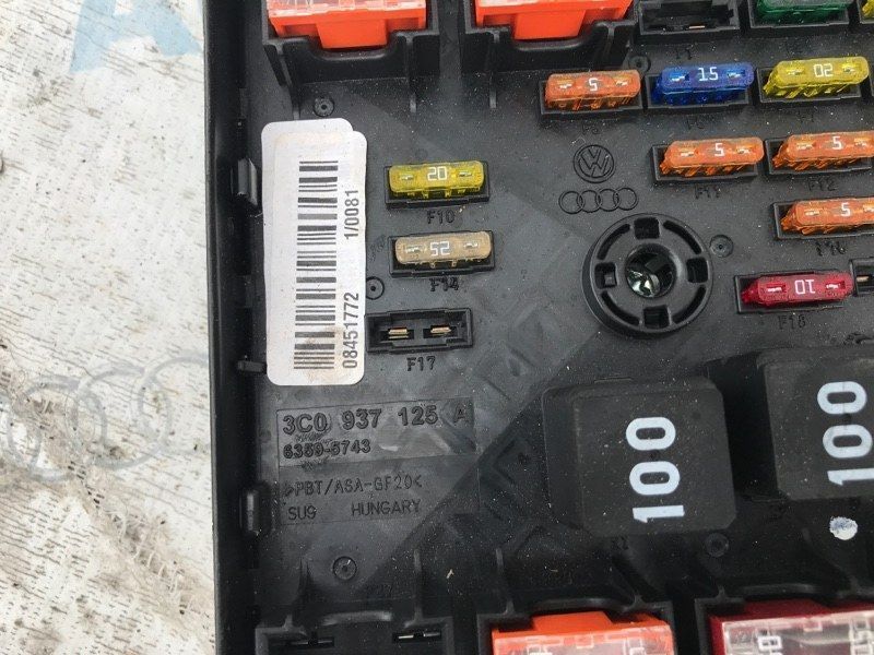 Блок запобіжників 3C0937125A Volkswagen CC