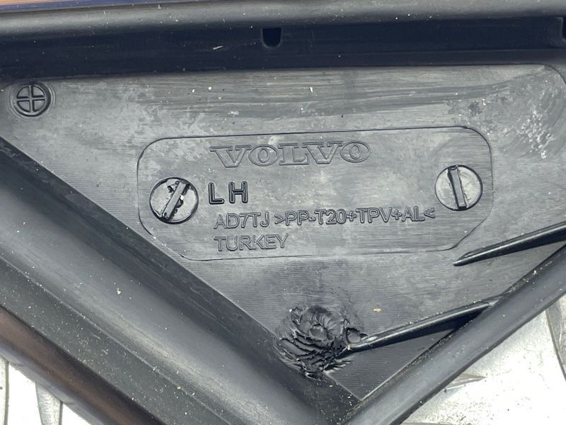 Направляюча скла дверей 32328964 Volvo XC90