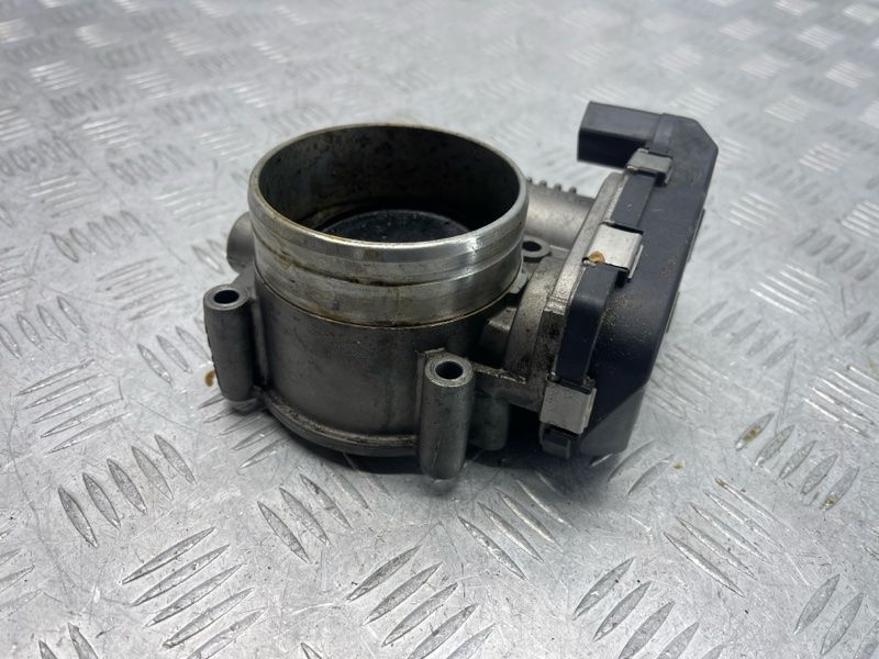 Дросельна заслінка 03H133062A Volkswagen Touareg