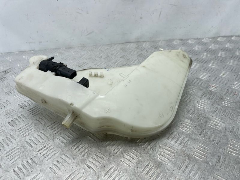 Бачок омывателя стекла 4G8955451E Audi A6